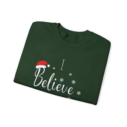 Crewneck "I Believe in Magic" Christmas Sweatshirt - In Style Chics Boutique