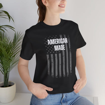 Short Sleeve Tee - 'American Made' Print with US Flag - In Style Chics Boutique  Graphic T-shirts 