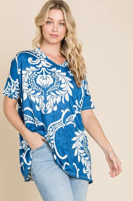 Printed Relaxed V-Neck Tunic Top