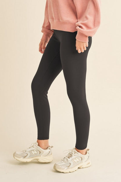 Yelete Full Size Fleece Lined High Waisted Leggings - In Style Chics Boutique LLC