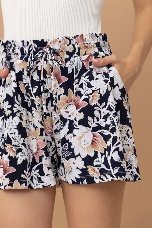 Wrinkle-free Shorts, Stretchy Cooling Fabric - In Style Chics Boutique 