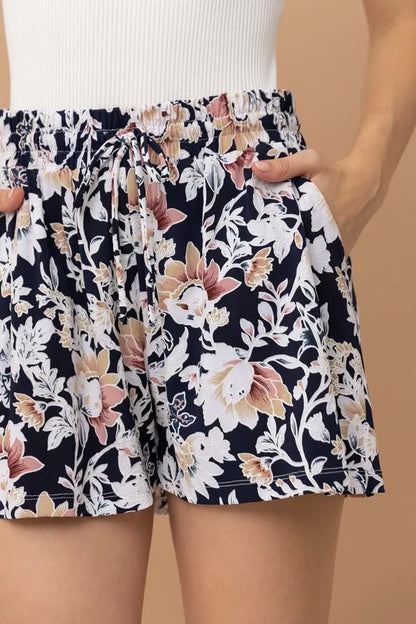 Wrinkle-free Shorts, Stretchy Cooling Fabric - In Style Chics Boutique 