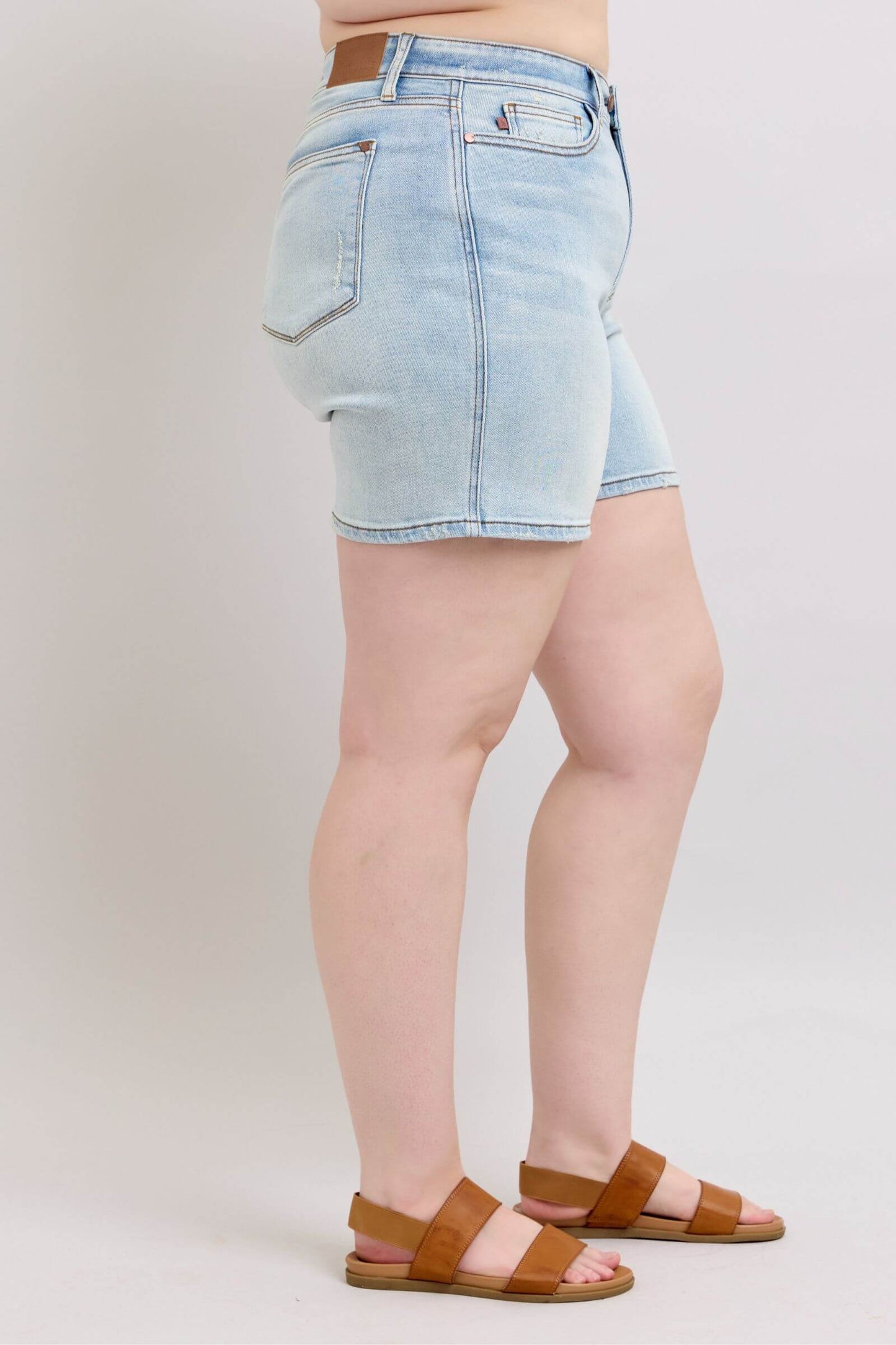 Judy Blue Light Wash 2 Button Denim Shorts with Pockets - Dad Shorts - In Style Chics Boutique Women's Juniors Plus Size Apparel Online 